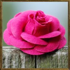 Flower Power brooch - cerise